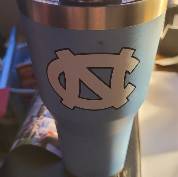 University of North Carolina Tumbler. - Picture 1 of 4